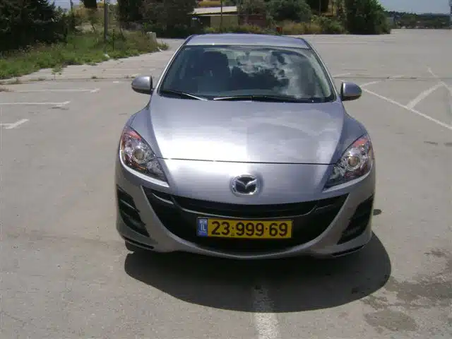 מאזדה 3 החדשה צד
